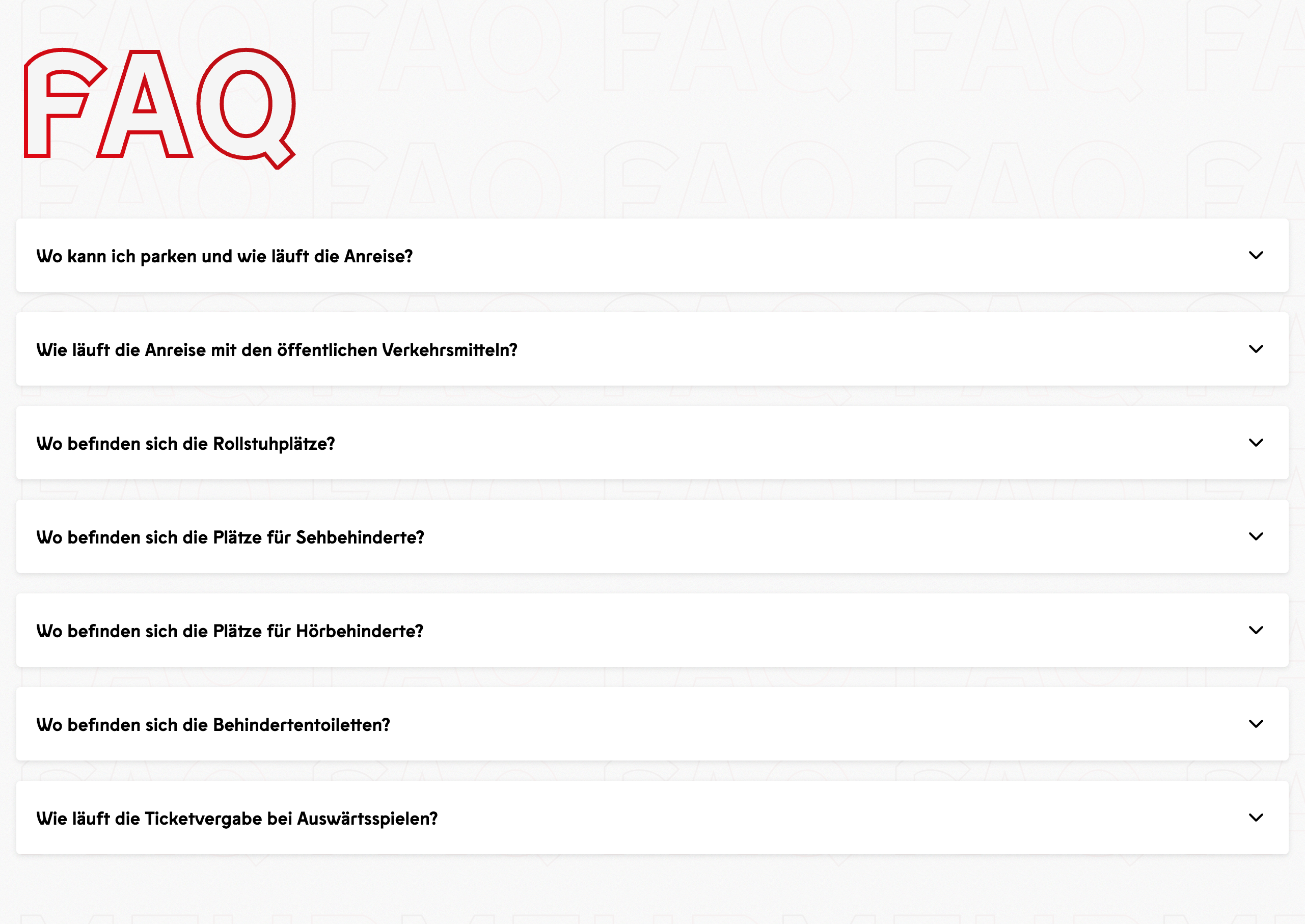 FAQ-Bereich mit aufklappbaren Fragen rund um Anreise, Parken und Barrierefreiheit im Stadion.
